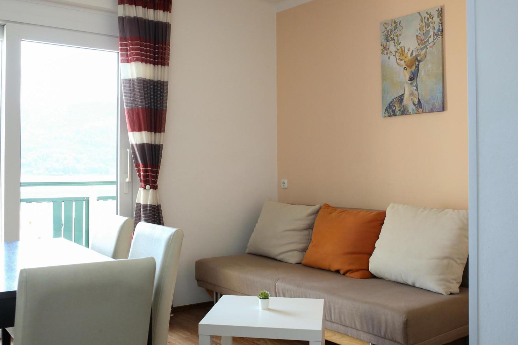 Self-Check In Apartmenthotel Seeglueck Pörtschach am Wörthersee Buitenkant foto