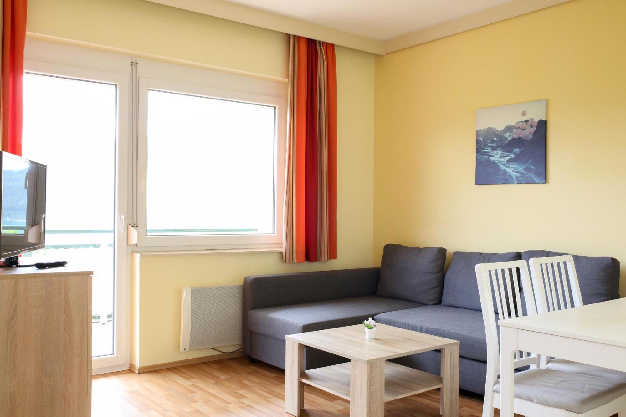 Self-Check In Apartmenthotel Seeglueck Pörtschach am Wörthersee Buitenkant foto