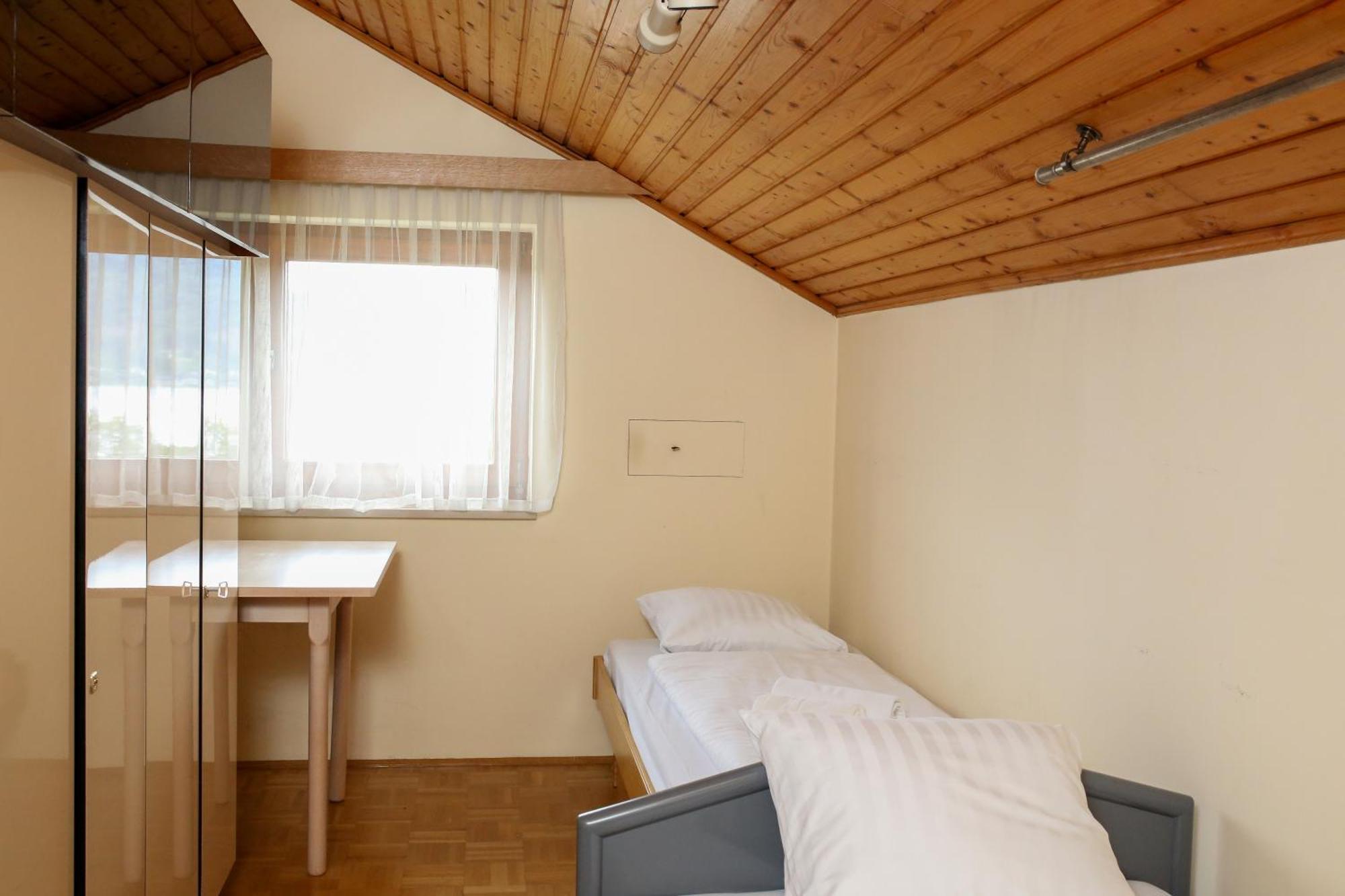 Self-Check In Apartmenthotel Seeglueck Pörtschach am Wörthersee Buitenkant foto