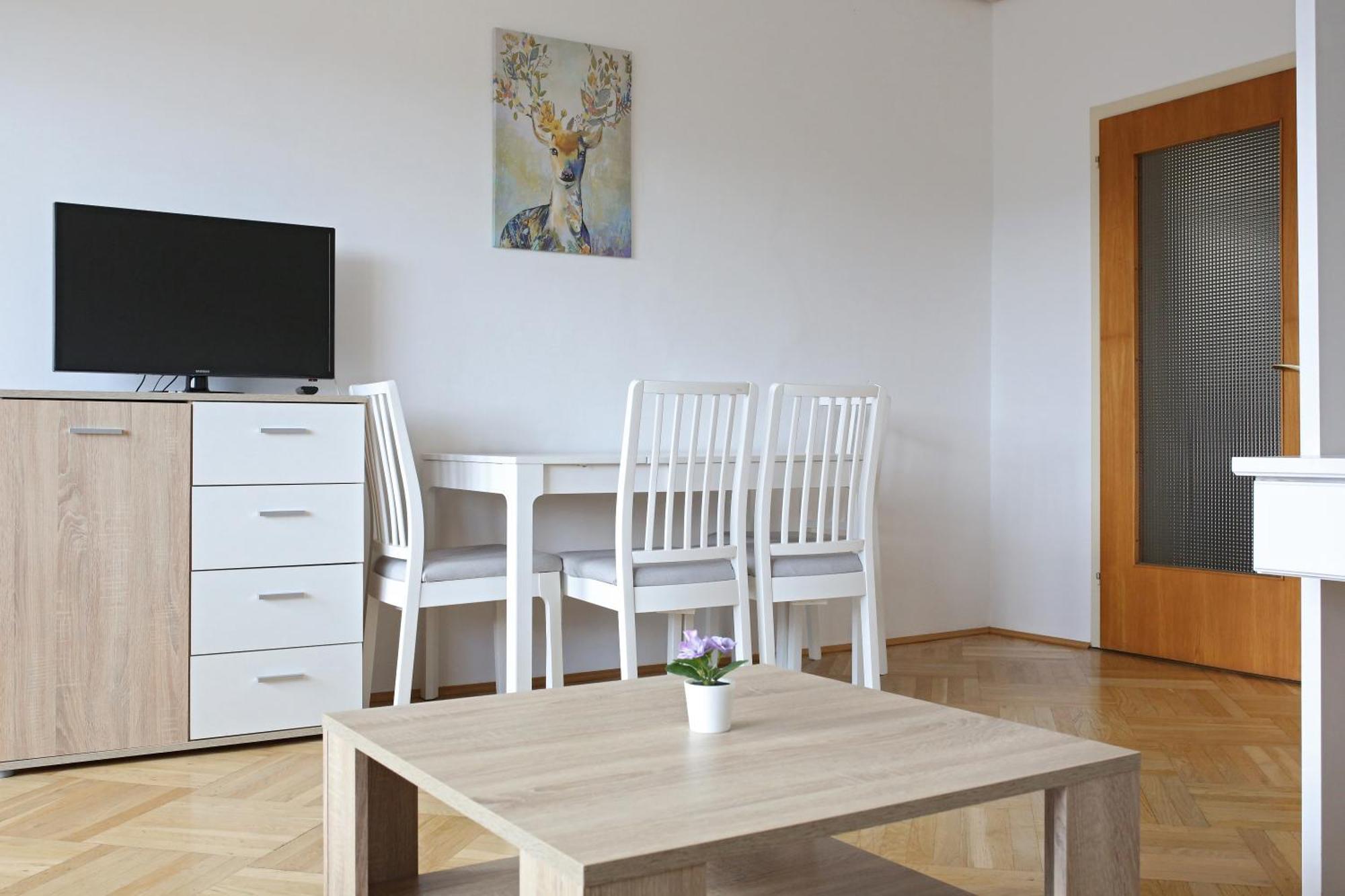 Self-Check In Apartmenthotel Seeglueck Pörtschach am Wörthersee Buitenkant foto